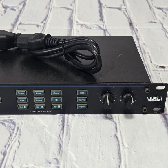Digitech TSR 12 Studio Reverb Multi Effects Processor Rackmount - Picture 4 of 9